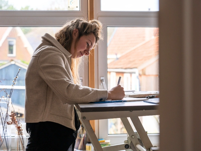 Studio Tosca melting and pressing plastic waste into art canvases | Waste Alchemists