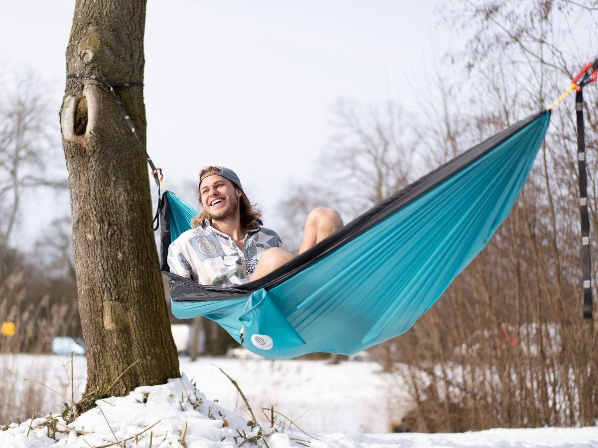 Hammock made of industrial leftovers from the hot air balloon production - FlowBro - Waste Alchemists